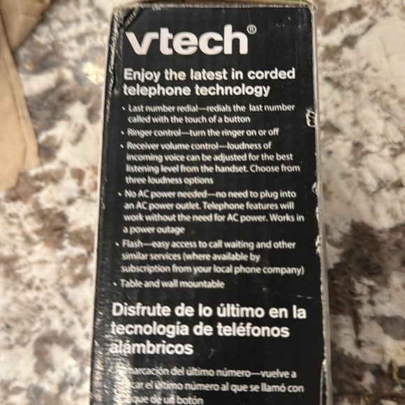 Brand new still in the box never had the tissue paper out of it vtech phone - Picture 2 of 6